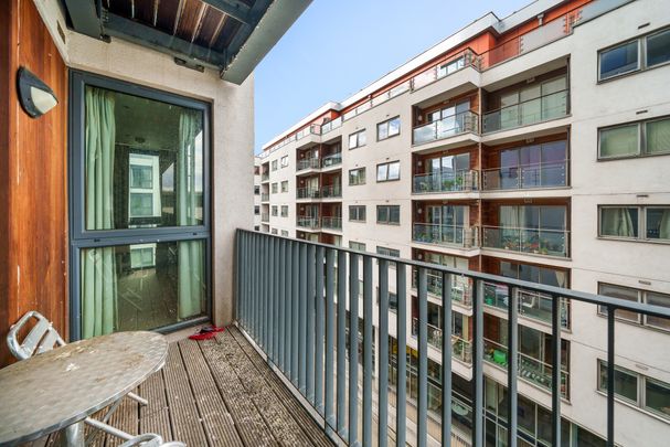 Antonine Heights, City Walk, London, SE1 flat to rent - Photo 1