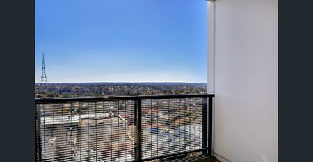 One Bedroom Apartment With Study - Photo 3