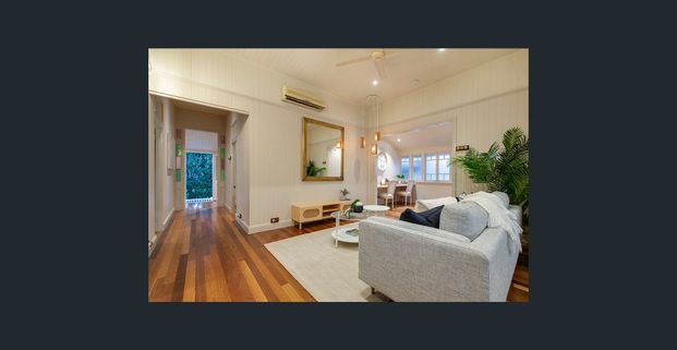 Large Family Home - Centrally Located - Photo 1