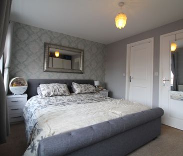 79 Hope Way, Church Gresley Swadlincote, Derbyshire DE11 9BL - Photo 3