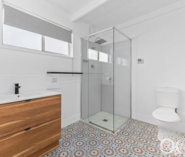 Open the Door to Coastal Ease - Photo 4