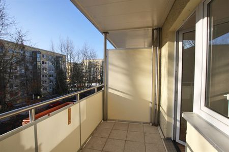 Alles wird neu - tolle 3-Raumwohnung in grüner Lage - Photo 4