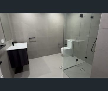 Brand New One Bedroom Apartment - Available now! - Photo 4