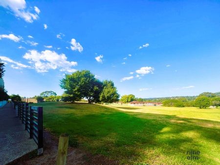 8 Yellow Box Lane, Burwood VIC 3125 - Townhouse For Rent | Domain - Photo 2