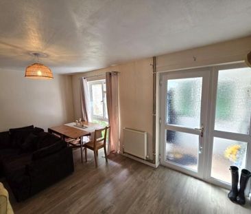 3 bedroom terraced house to rent - Photo 6