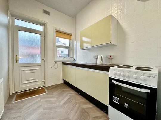 3 bedroom terraced house to rent - Photo 1