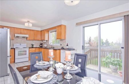 For Lease - 6 Moresby Street, Richmond Hill, Ontario - Photo 2