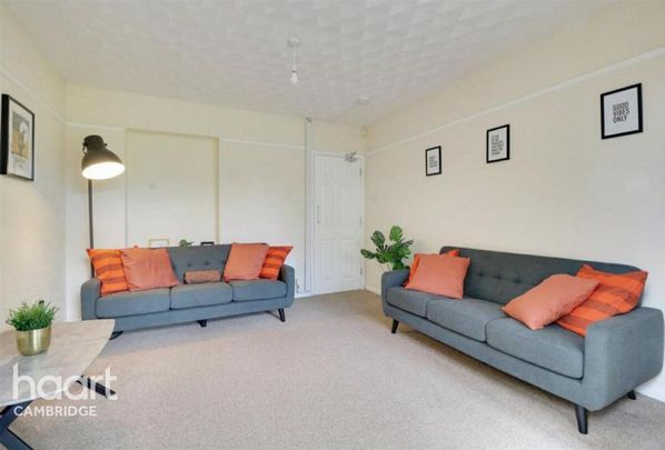 1 bedroom in a house share to rent - Photo 1