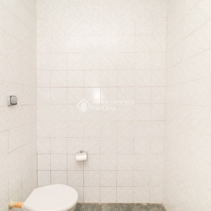 Casa com 4 quartos e 208m² para alugar em Cascata, Porto Alegre. - Photo 1