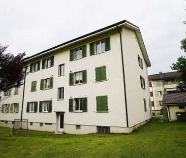 Ruhige Wohnung mit Balkon Nähe Zentrum Bümpliz - Photo 4