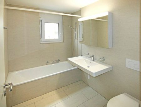 Grosszügiges Wohnen für Sie und Ihre Familie! - Foto 4