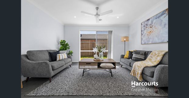 Modern Family Living Close to Everything - Photo 1