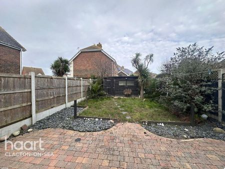 3 bedroom semi-detached house to rent - Photo 4