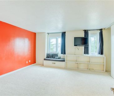 For Lease - 55 Royal Field Crescent, Barrhaven, Ontario - Photo 2