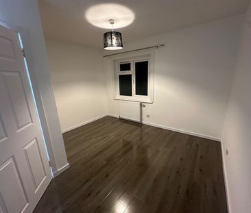 2 Bed Flat, Cairns Road, G72 - Photo 5