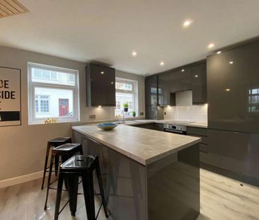 6 bedroom house of multiple occupation to rent - Photo 1