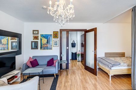 Sought-after location in university quarter - Photo 4