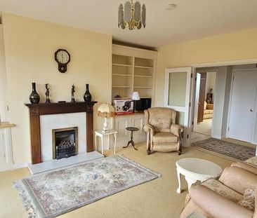Apartment 17, Orwell Court, Breamor Road, Churchtown, Dublin 14 - Photo 3