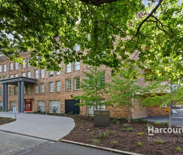 Fawkner Park Perfection: Rare Boulevard Opportunity! - Photo 1