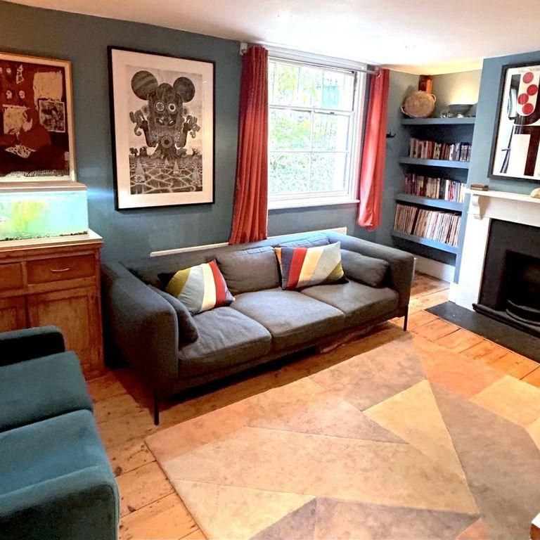 4 bedroom terraced house to rent - Photo 1