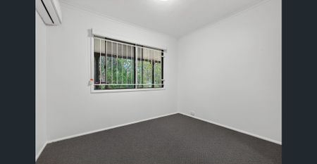 Modern Family Living - Photo 4