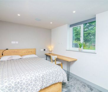 30 Malvern Road, Huddersfield, HD4 - Photo 2