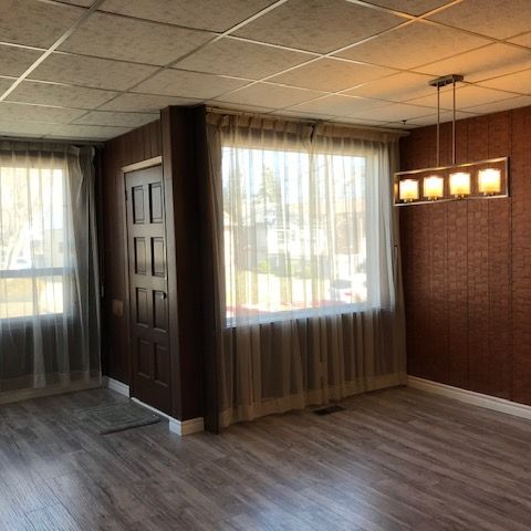 For Lease - 1054 East Avenue, Mississauga, Ontario - Photo 1