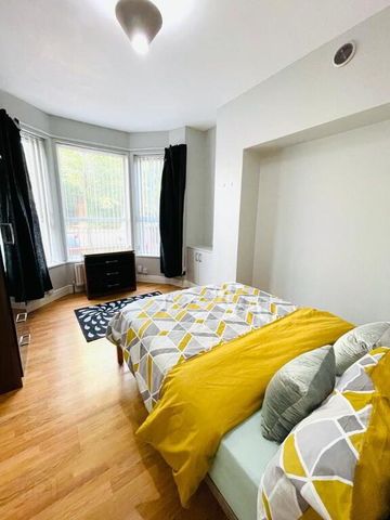 Duncairn Gardens, Room 1, R2 & R5. All Utiliity Bills Included, Belfast, BT15 2GN - Photo 4
