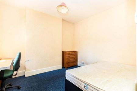 5 bedroom terraced house to rent - Photo 3