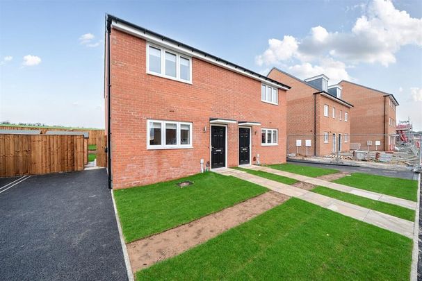 2 bedroom semi-detached house to rent - Photo 1