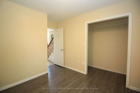 Property For Lease | X9266111 - Photo 5