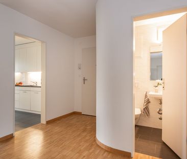 Very central yet in a quiet and green residential area - Foto 1