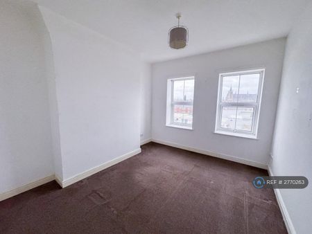 3 bedroom maisonette to rent - Photo 4