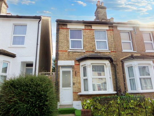 2 bedroom terraced house to rent - Photo 1