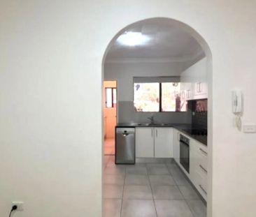 Stylish, Renovated 2-Bedroom Unit in the Heart of Parramatta - Photo 5