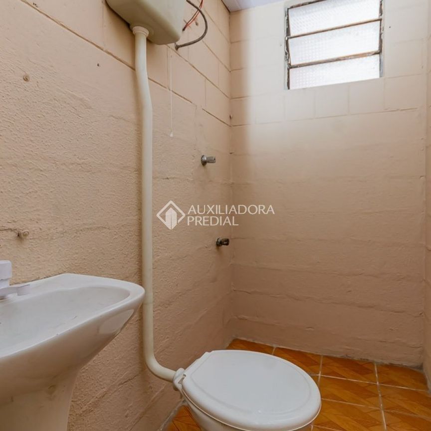 Apartamento com 2 quartos e 40m² para alugar em Rubem Berta, Porto Alegre. - Photo 1