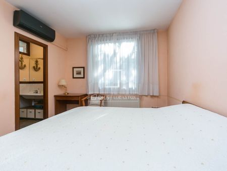 Excellent 5 Bedroom house / villa for rent in Gavà Mar, Barcelona - Photo 5