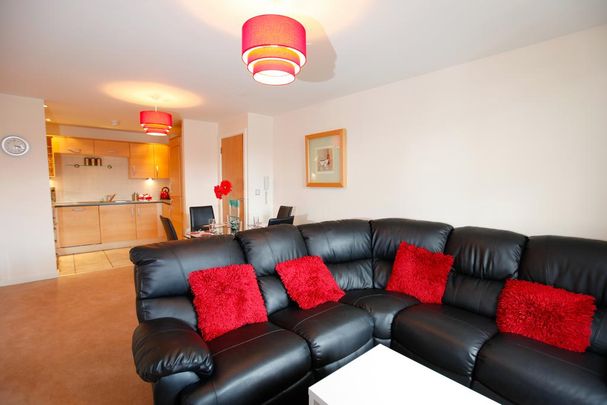 2 bedroom serviced apartment to rent - Photo 1