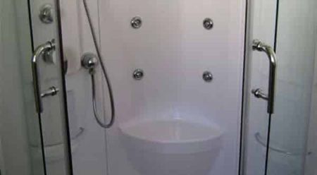 Family Home - Photo 2