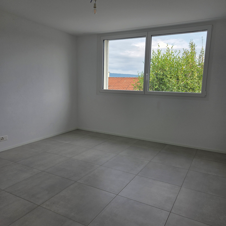 grosszügige Wohnung mit sehr modernem Ausbaustandart - Foto 1