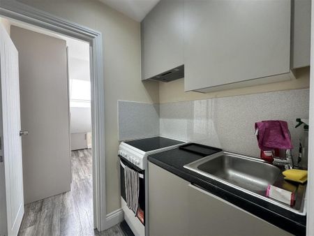 House share to rent - Photo 4