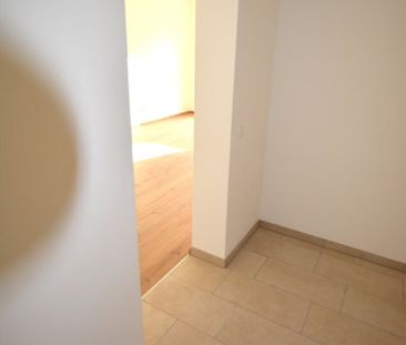 Kompakte, helle 2 Zimmer Wohnung mit Einbauküche und 2 Balkonen - Foto 5
