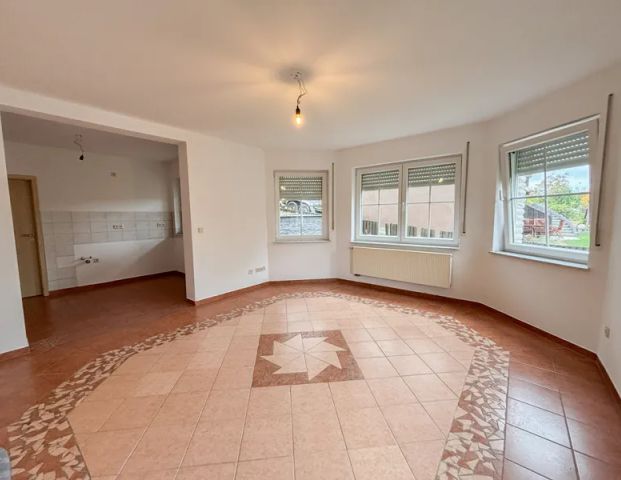 Gepflegte 2-Zimmer-Einliegerwohnung mit separaten Eingang - in ruhiger Wohngegend! - Photo 1