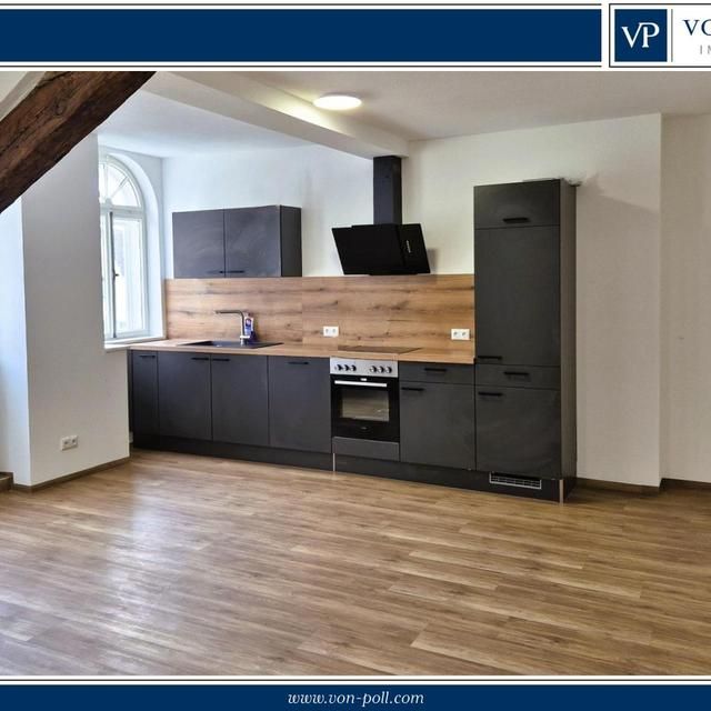 Moderne Wohnung mit Einbauküche und Aufzug frisch saniert im Herzen Gunzenhausens - Photo 1