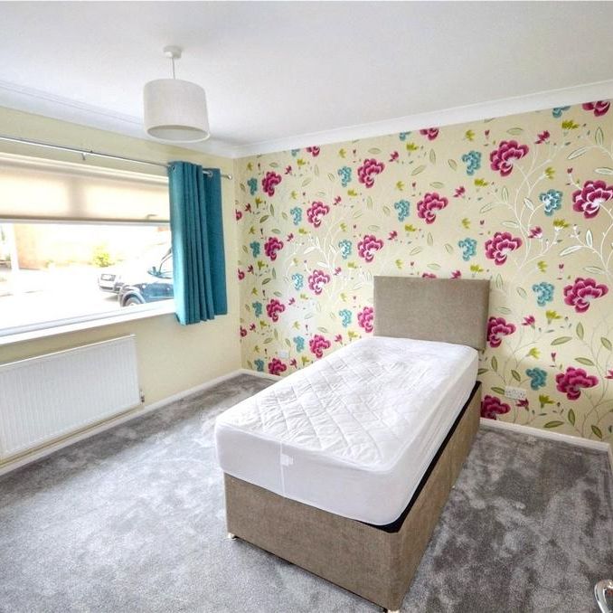 2 bedroom bungalow to rent - Photo 1