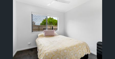 Effortless Tropical Living in Bluewater Village - Photo 3