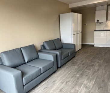 Room in a Shared Flat, Hepburn Court, BS2 - Photo 2