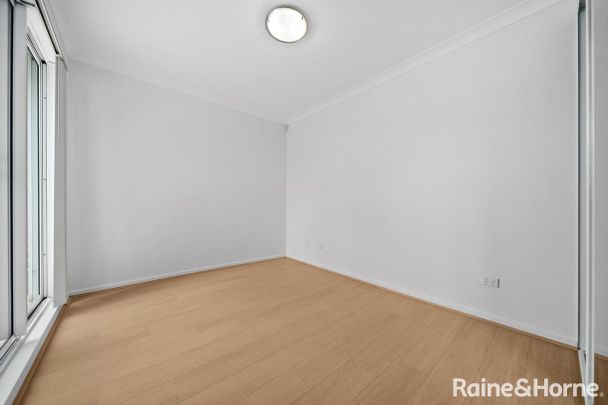 Modern Two Bedroom Unit in Convenient Location - Photo 1