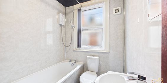 Flat 3 - Photo 3
