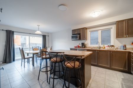 For Lease - 10 Alexandra Drive, Thorold, Ontario - Photo 4